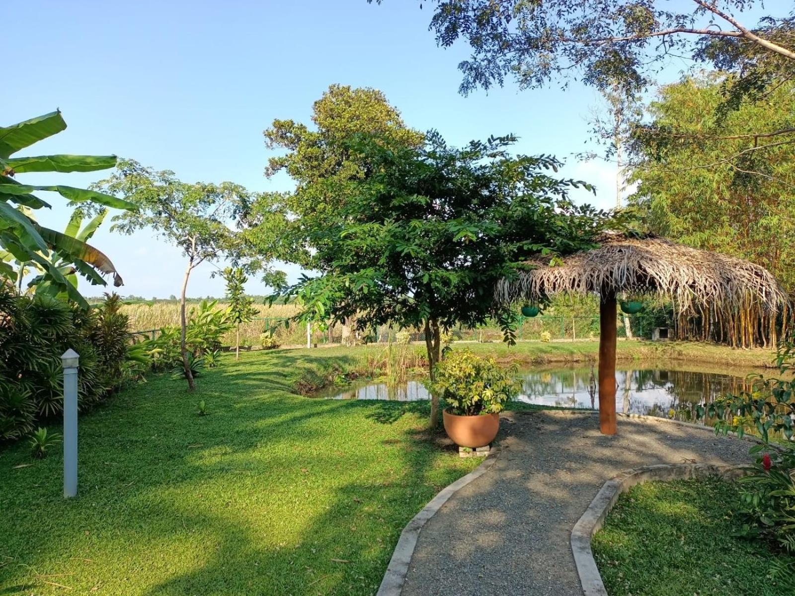 Avalon Village Resort Индурува Екстериор снимка